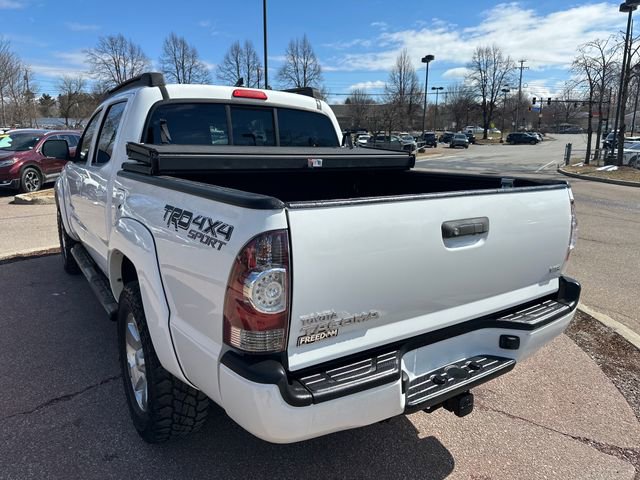 Used 2014 Toyota Tacoma 4x4 Double Cab w/ TRD Sport Package image 3