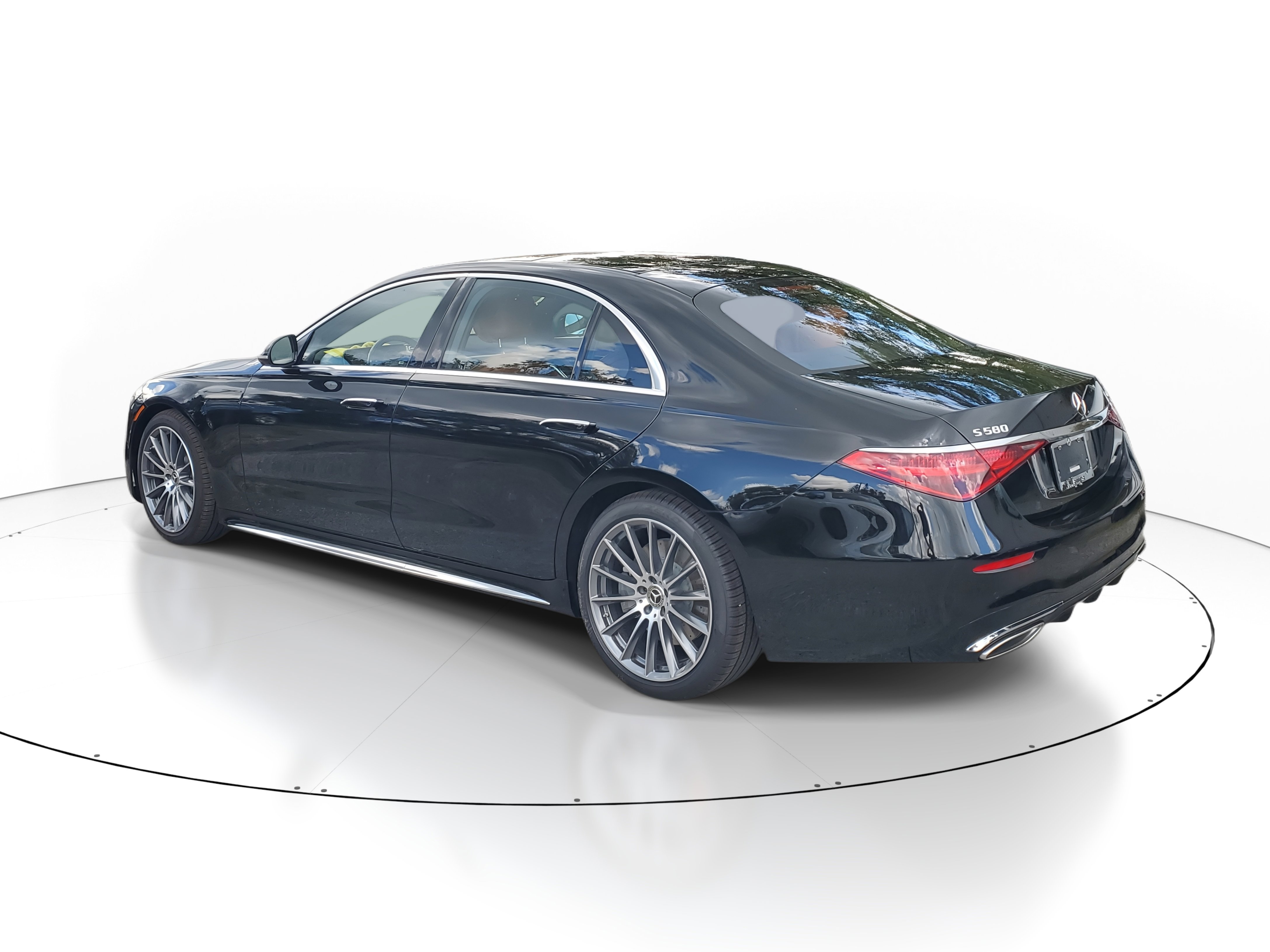 New 2026 Mercedes-Benz S 580 4MATIC Sedan image 3