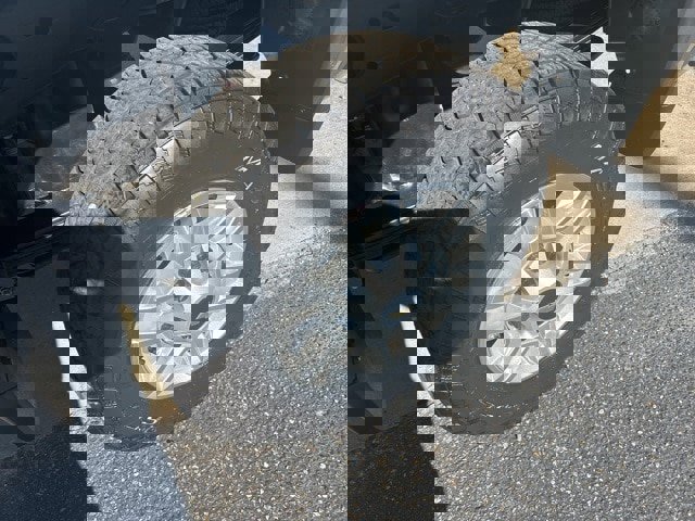 Used 2024 Chevrolet Silverado 2500 LT image 7