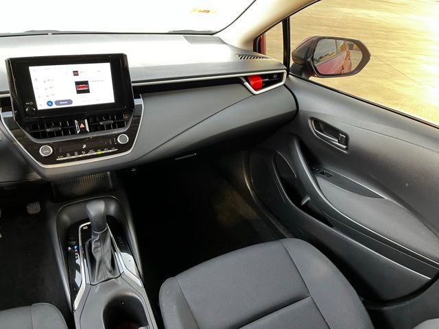 Used 2024 Toyota Corolla LE image 12