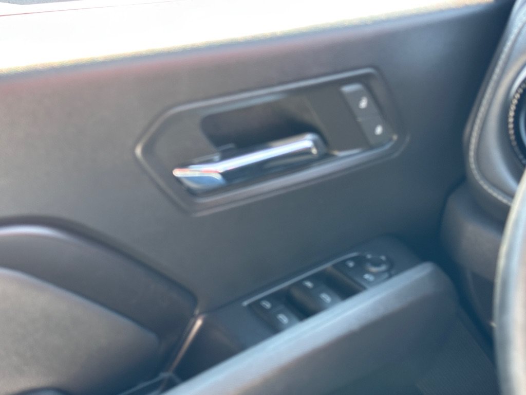 Used 2023 Chevrolet Colorado LT w/ LT Convenience Package II AWD/4WD image 17