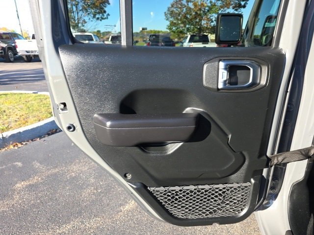 Used 2020 Jeep Gladiator Sport w/ Quick Order Package 23S image 18