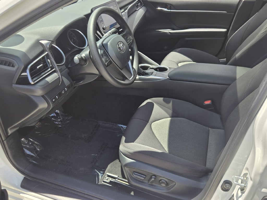 Used 2024 Toyota Camry LE w/ Convenience Package FWD image 11