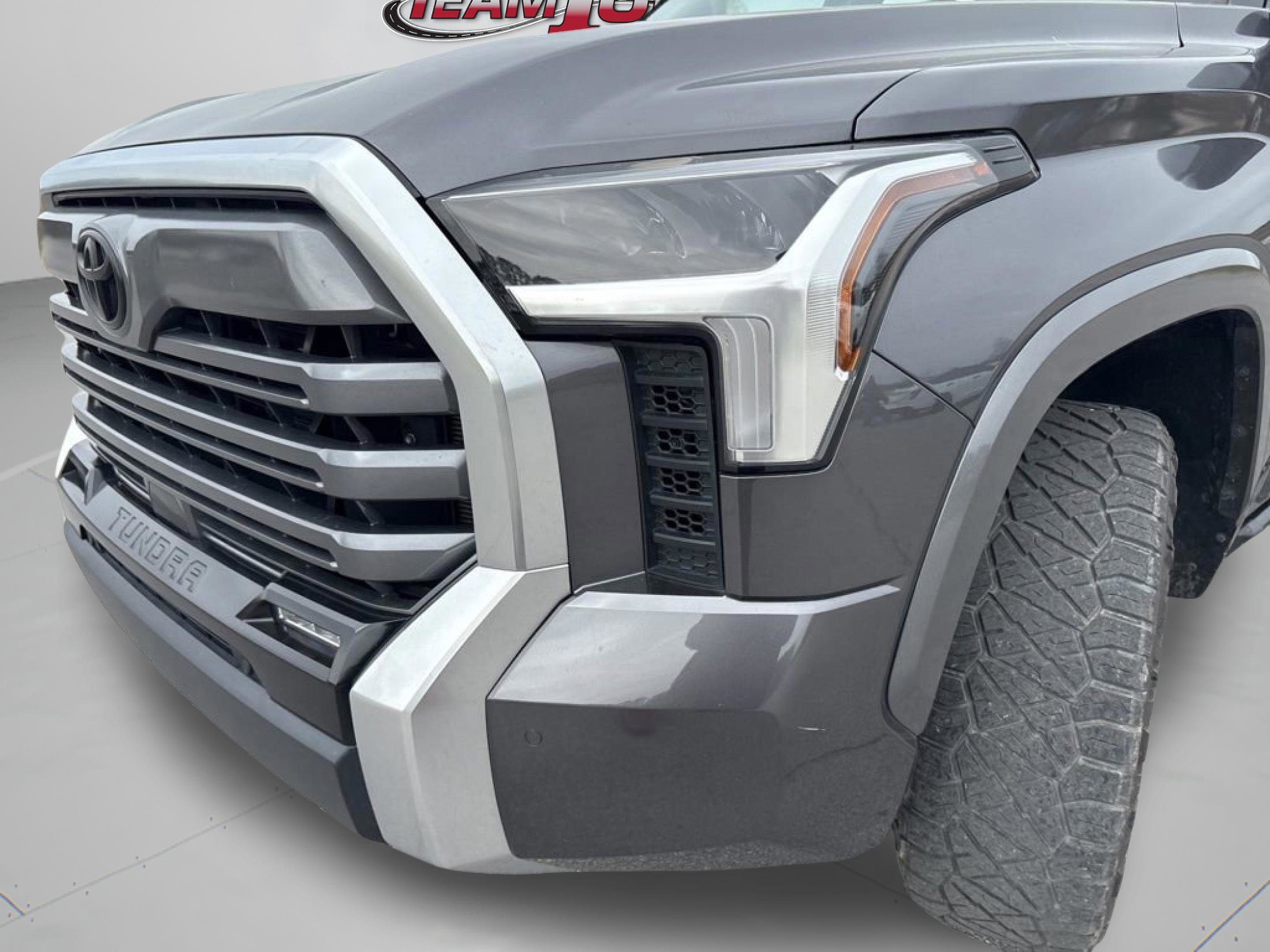 Used 2024 Toyota Tundra Limited w/ Power Package AWD/4WD image 15