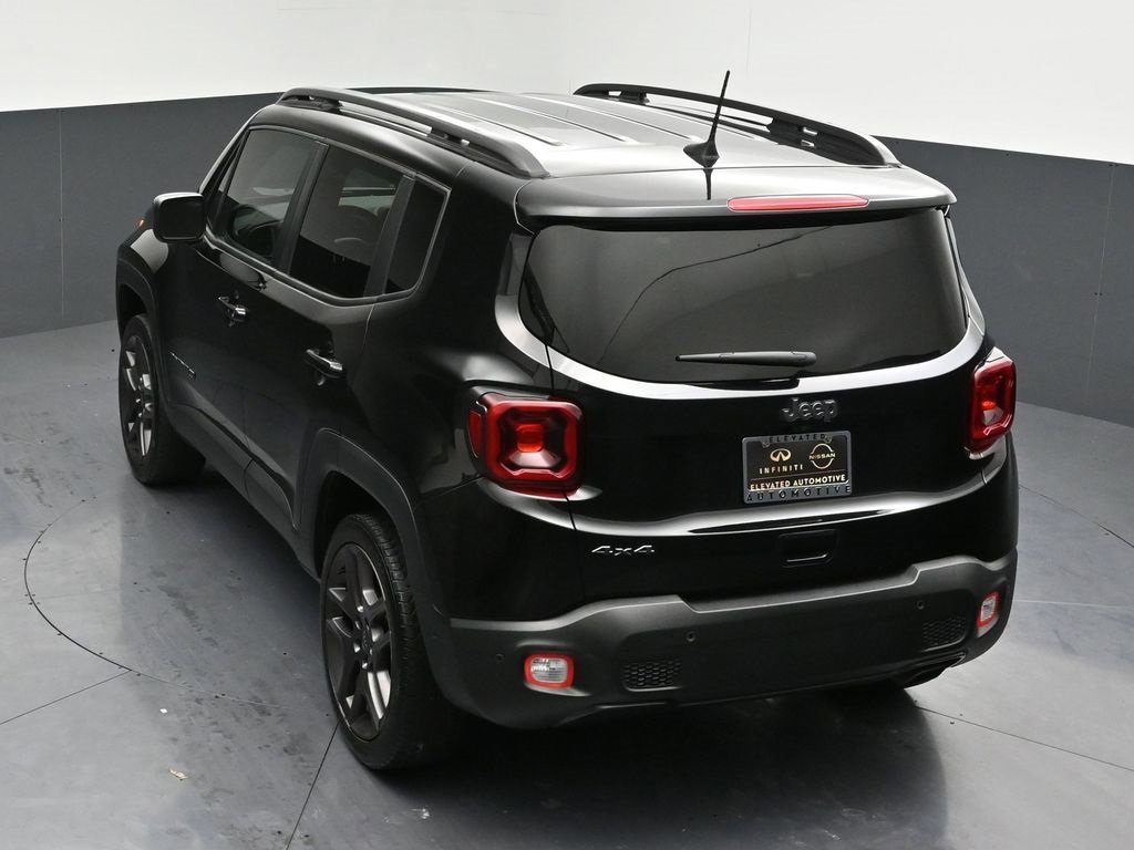 Used 2021 Jeep Renegade Latitude w/ Luxury Group II image 22