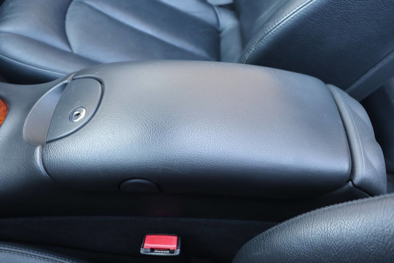 Used 2005 Mercedes-Benz CLK 320 Cabriolet image 41