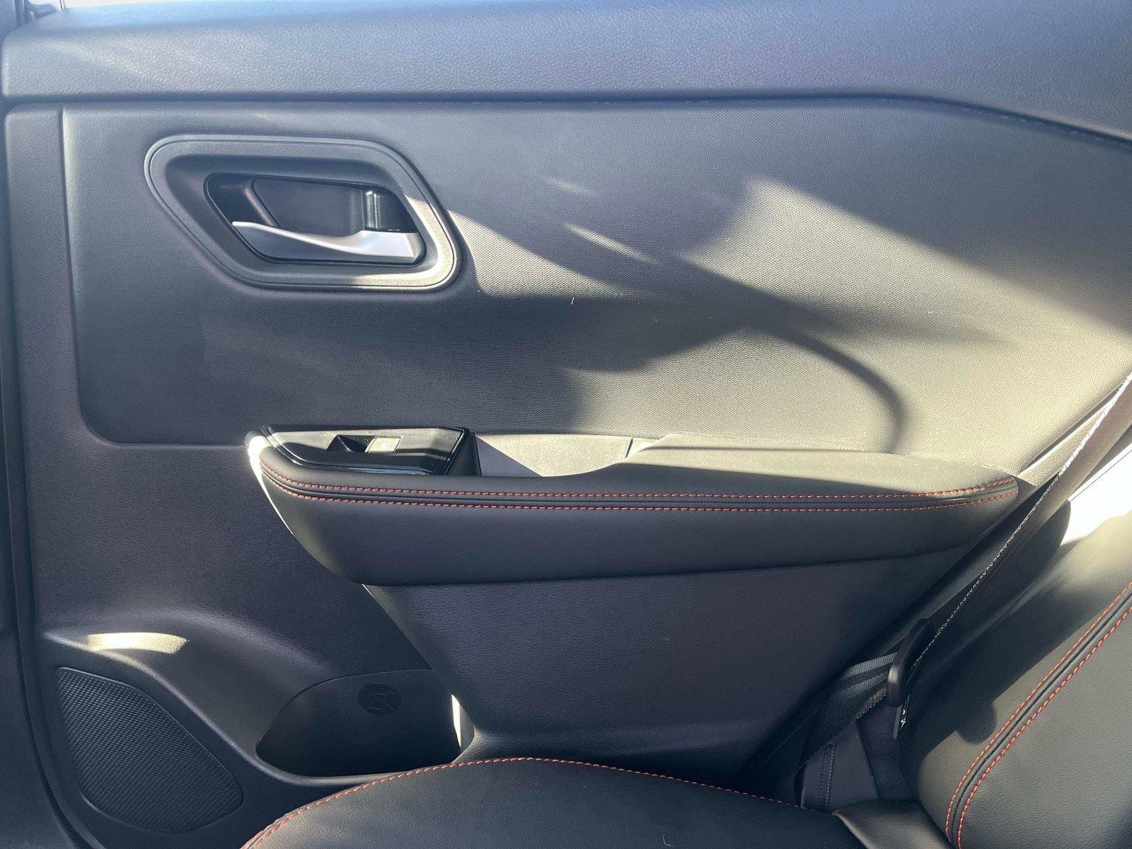 Used 2026 Nissan Rogue SV image 15