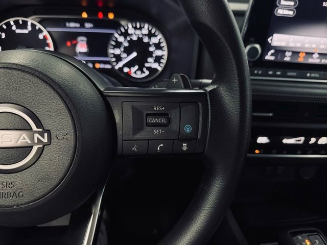 Used 2024 Nissan Rogue SV image 25