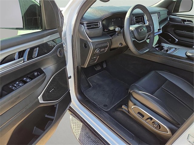 Used 2023 Jeep Wagoneer Series II image 12