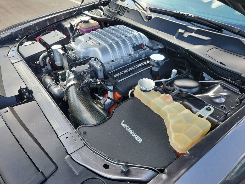 Used 2015 Dodge Challenger SRT Hellcat image 36