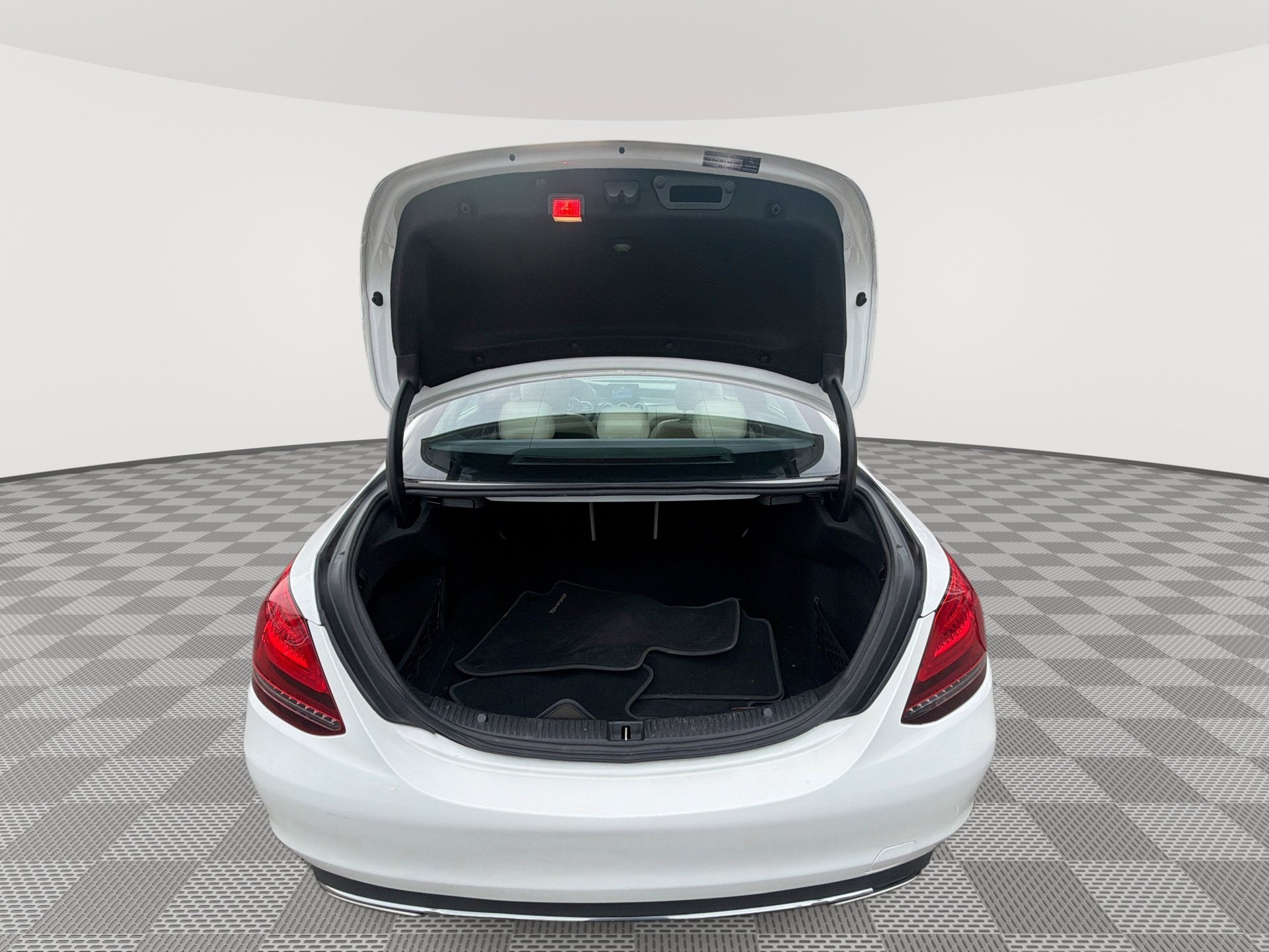 Used 2019 Mercedes-Benz C 300 Sedan image 20