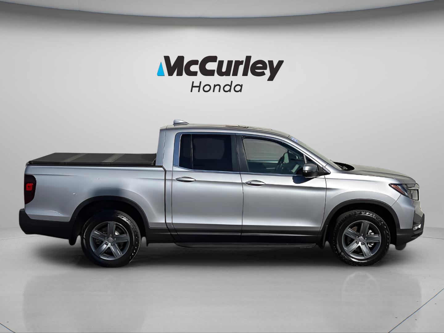 Certified 2023 Honda Ridgeline RTL image 2