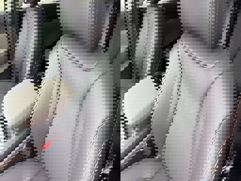 New 2026 Kia Carnival EX image 10