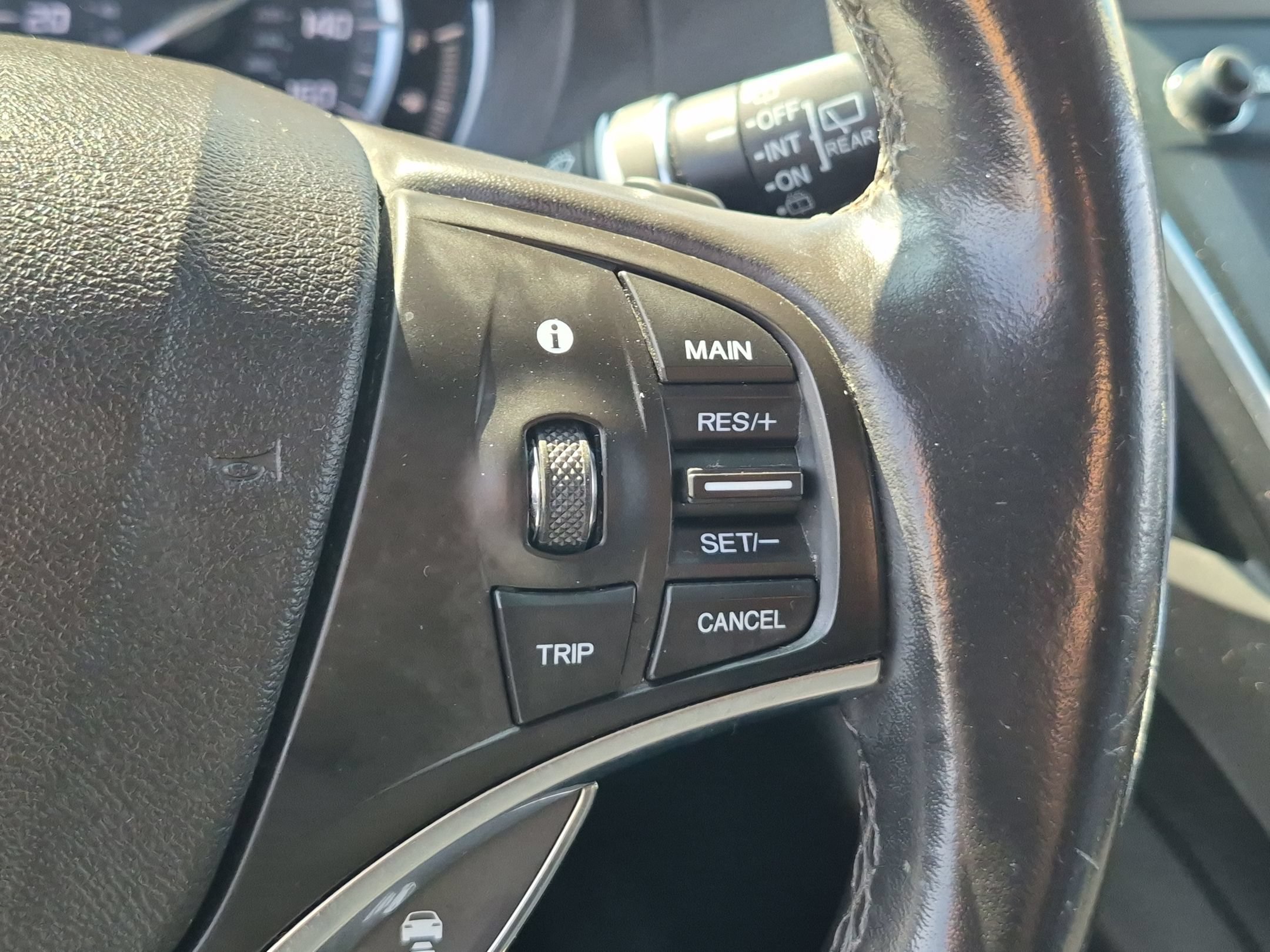 Used 2018 Acura MDX w/ Technology Package FWD image 18