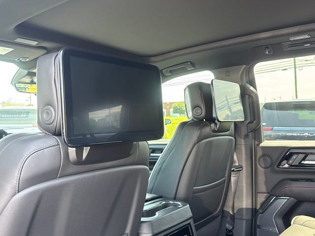 New 2026 GMC Yukon XL AT4 Ultimate AWD/4WD image 32