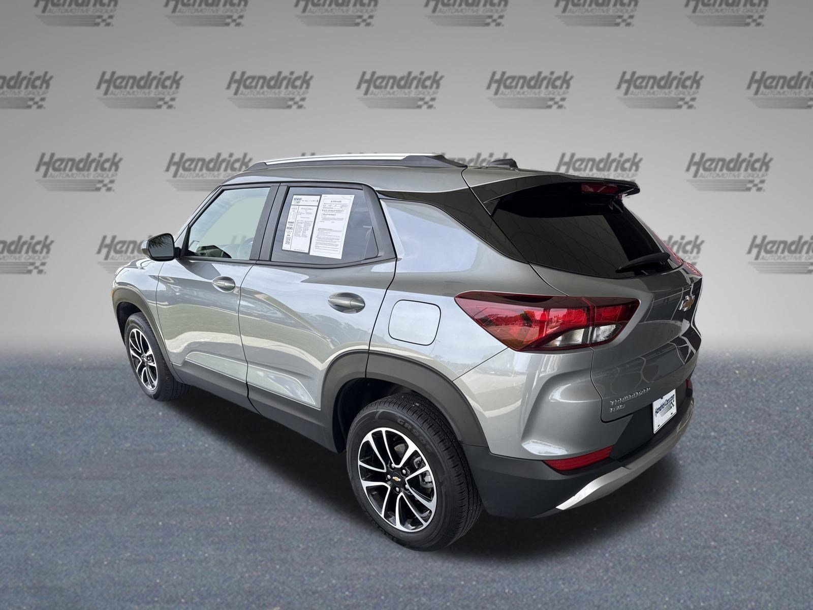Used 2025 Chevrolet TrailBlazer LT AWD/4WD image 7