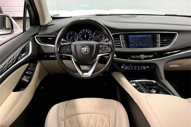 Used 2022 Buick Enclave Avenir image 5