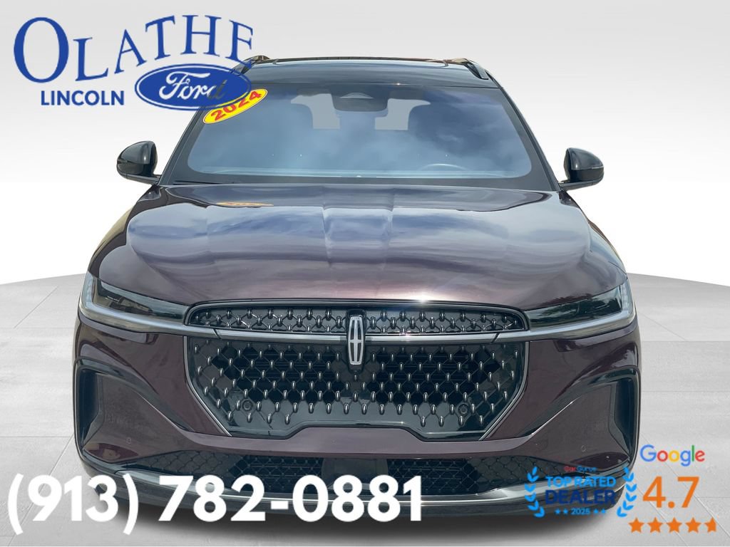 Used 2024 Lincoln Nautilus Reserve w/ Equipment Group 202A AWD/4WD image 8
