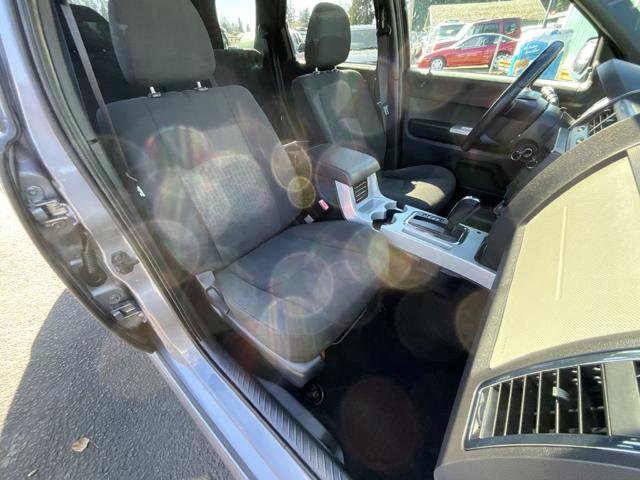 Used 2008 Mercury Mariner 4WD V6 image 16