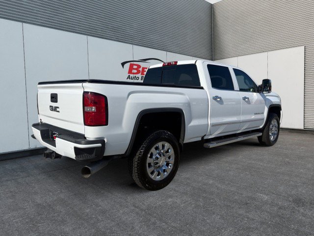 Used 2016 GMC Sierra 2500 Denali w/ Duramax Plus Package AWD/4WD image 13