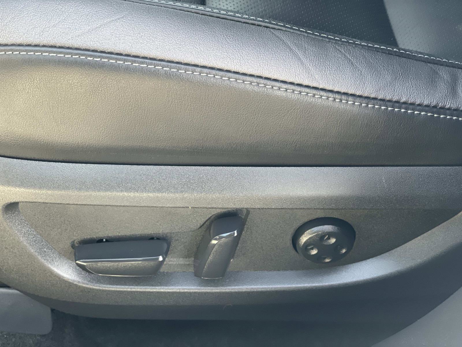 Used 2022 INFINITI QX50 Luxe w/ Appearance Package image 19