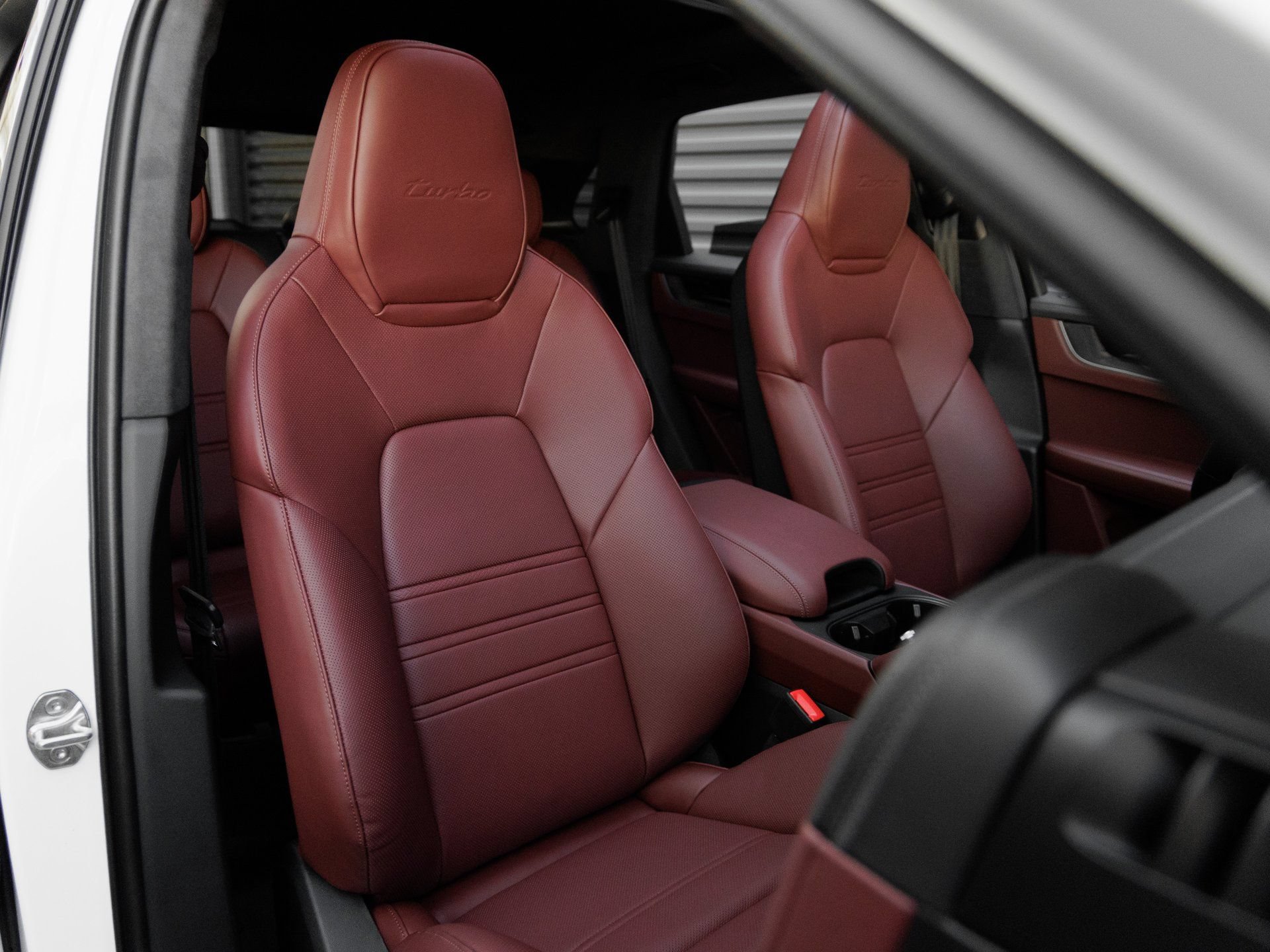 New 2026 Porsche Cayenne Turbo AWD/4WD image 37
