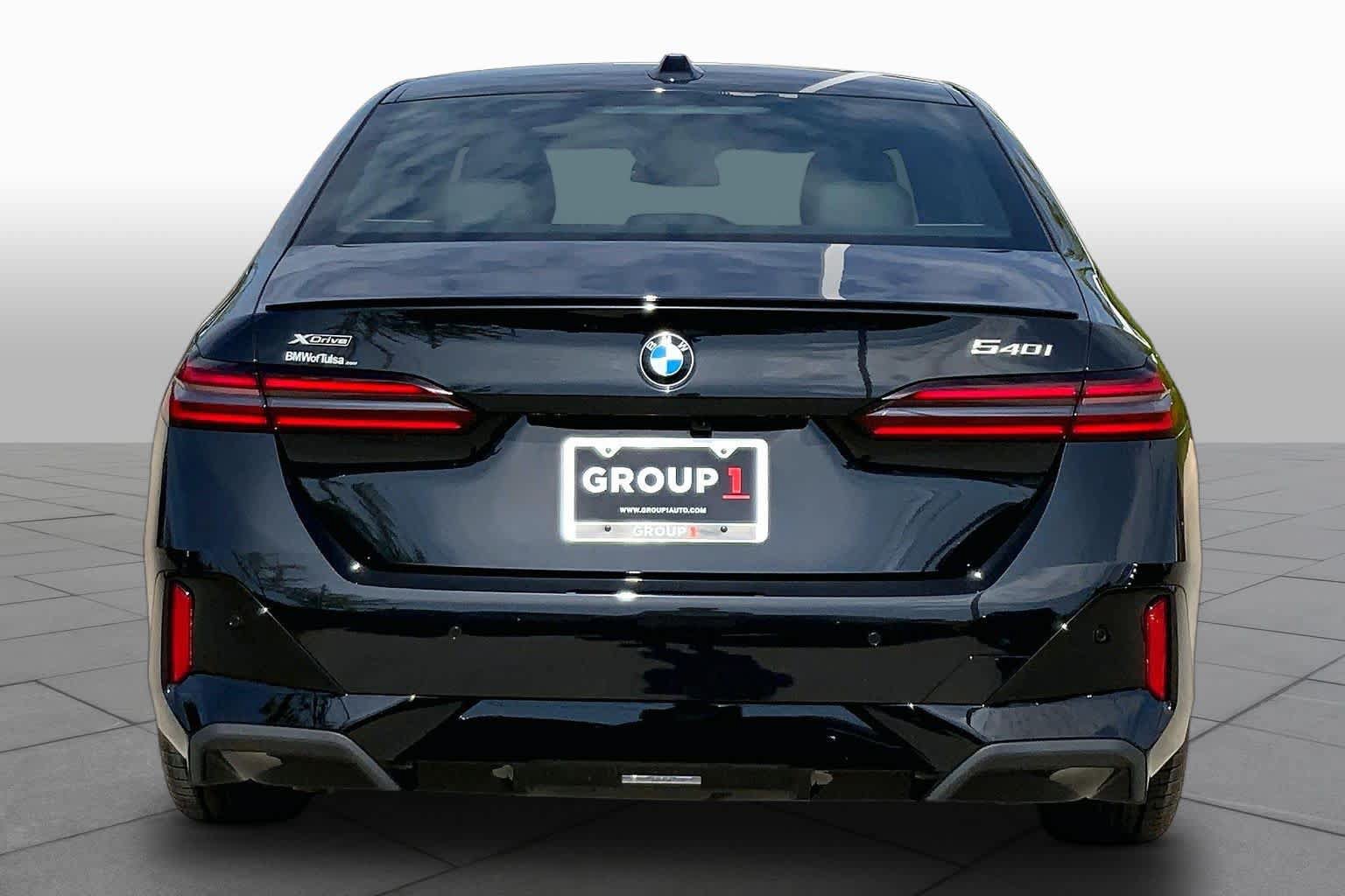New 2027 BMW 540i xDrive w/ M Sport Package AWD/4WD image 4