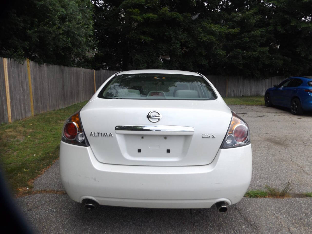 Used 2008 Nissan Altima 2.5 S w/ Emergency Aid Pkg FWD image 4