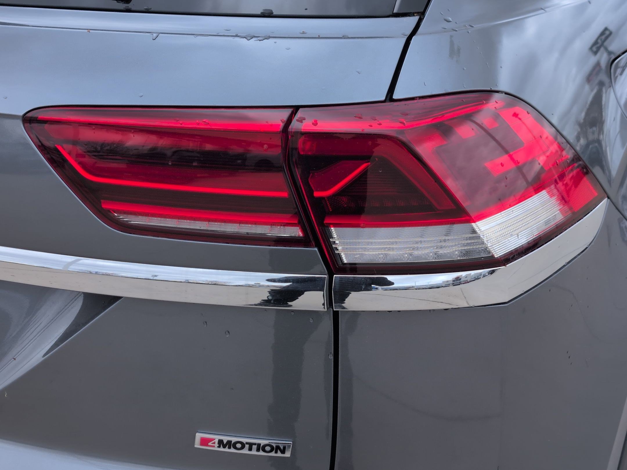 Used 2022 Volkswagen Atlas Cross Sport SE image 12