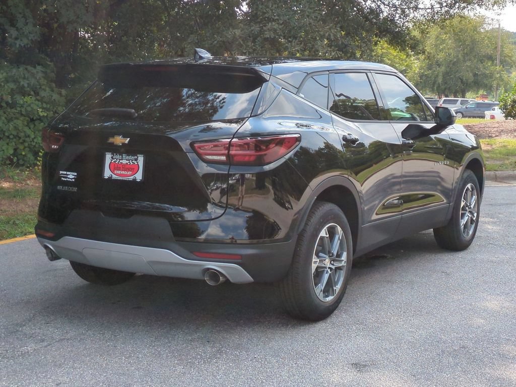 New 2026 Chevrolet Blazer LT FWD image 4