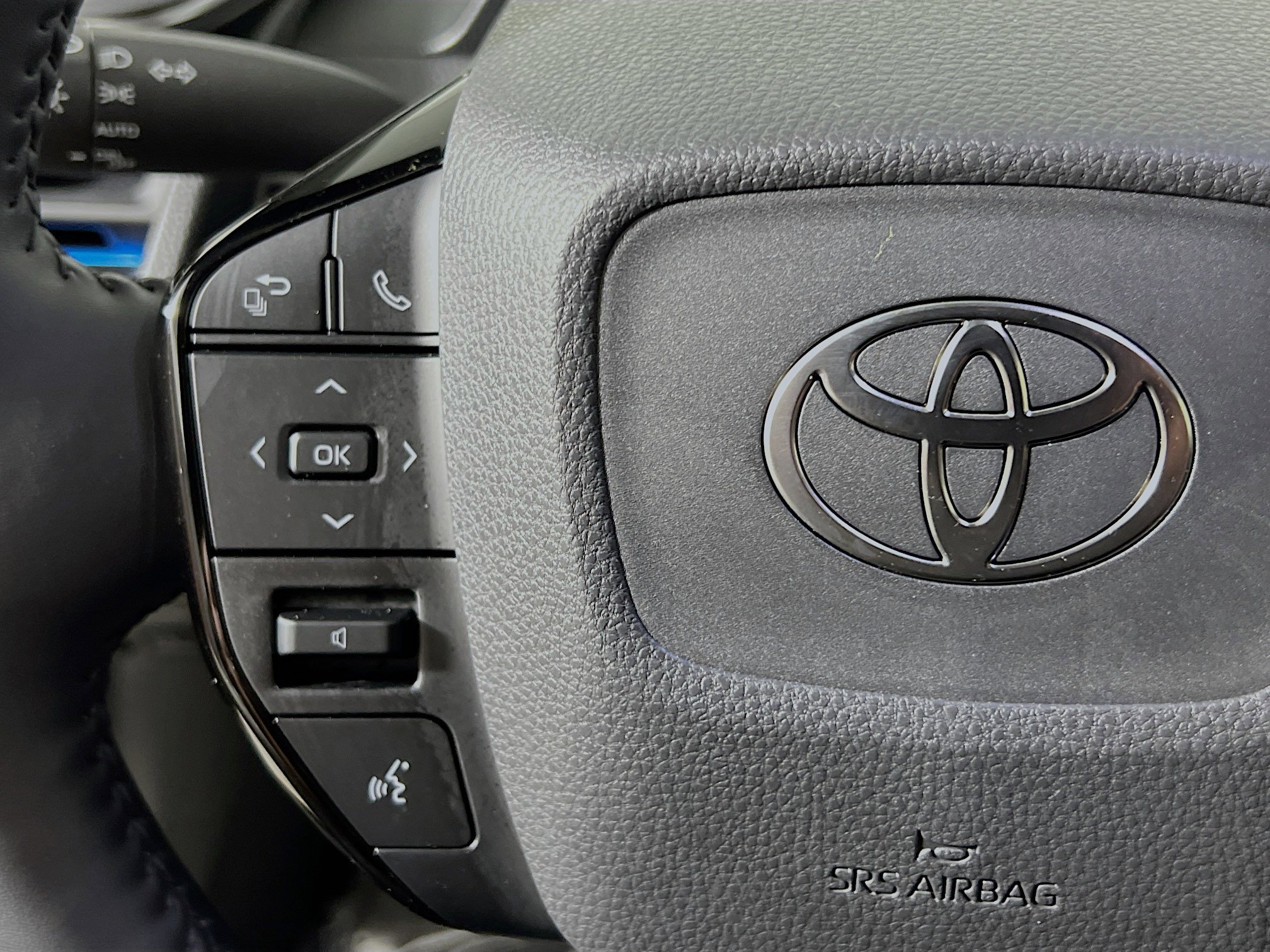 Used 2026 Toyota Prius Plug-In Hybrid image 19