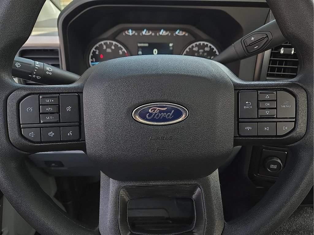 New 2025 Ford F350 XL RWD image 19