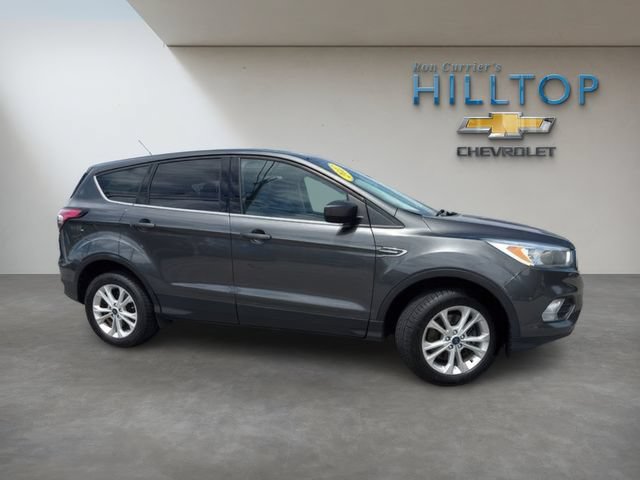 Used 2017 Ford Escape SE AWD/4WD image 3