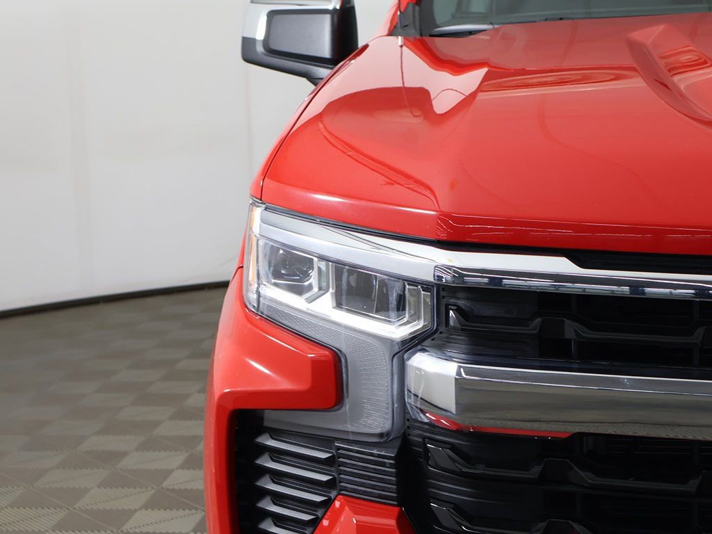 Used 2025 Chevrolet Silverado 1500 LT image 12