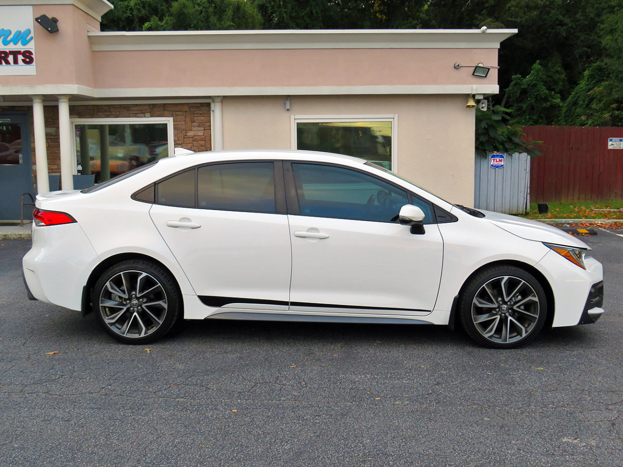 Used 2022 Toyota Corolla SE image 6