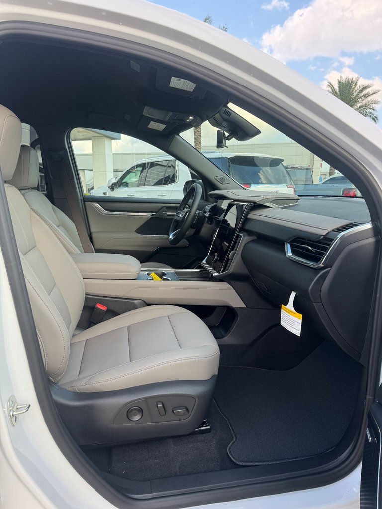 New 2026 GMC Acadia Elevation w/ Elevation Premium Package image 11