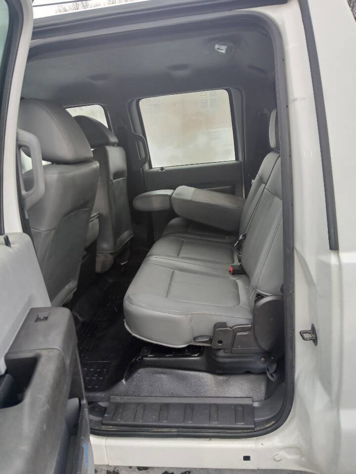 Used 2016 Ford F250 XL w/ Power Equipment Group image 5