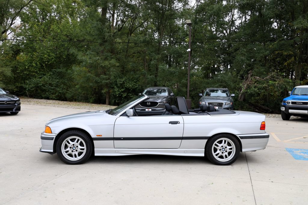 Used 1999 BMW 328i Convertible RWD image 4