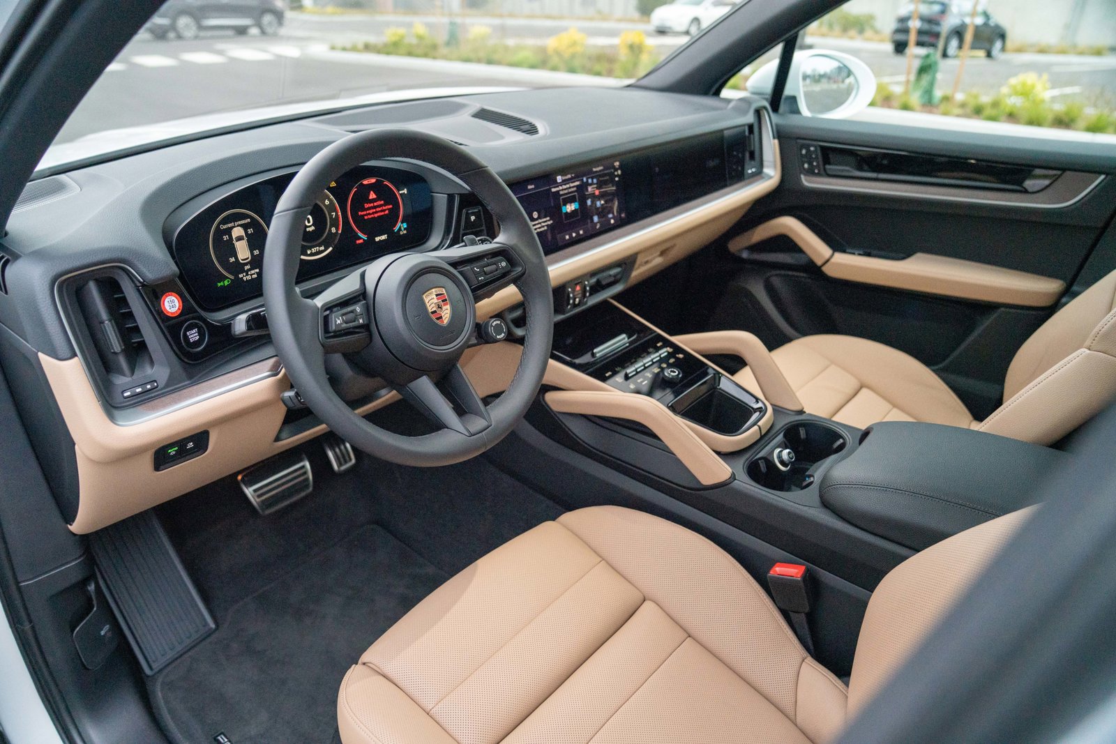 Certified 2026 Porsche Cayenne image 4