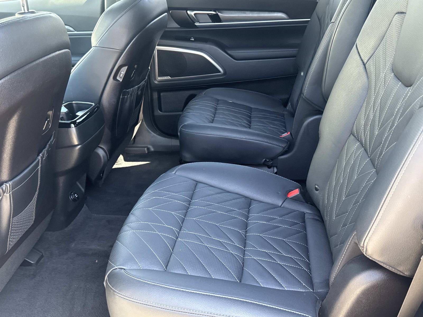 Used 2025 Kia Telluride EX X-Line AWD/4WD image 11