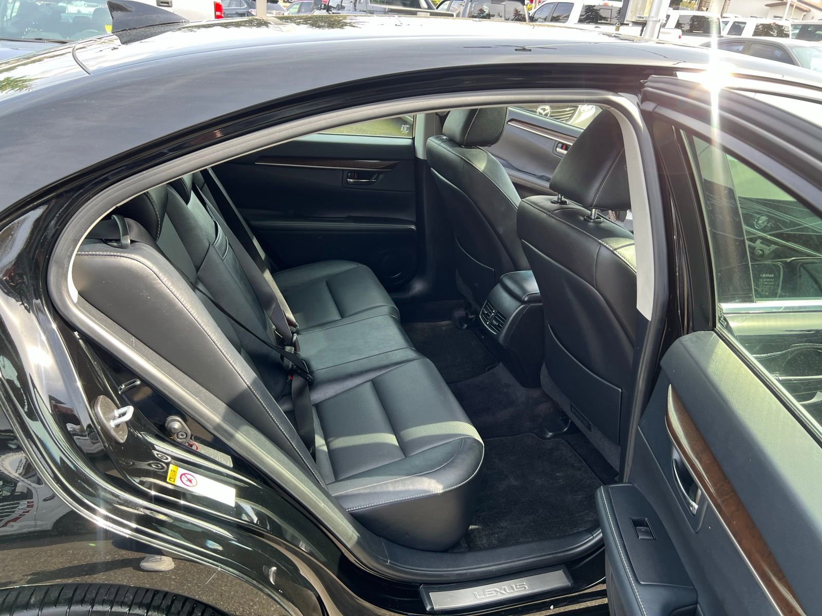 Used 2015 Lexus ES 350 w/ Premium Package FWD image 26