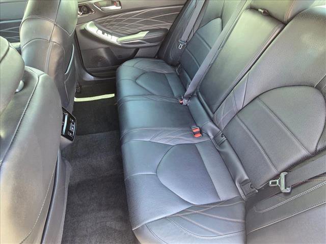 Used 2022 Toyota Avalon Limited w/ Advanced Safety Package FWD image 19