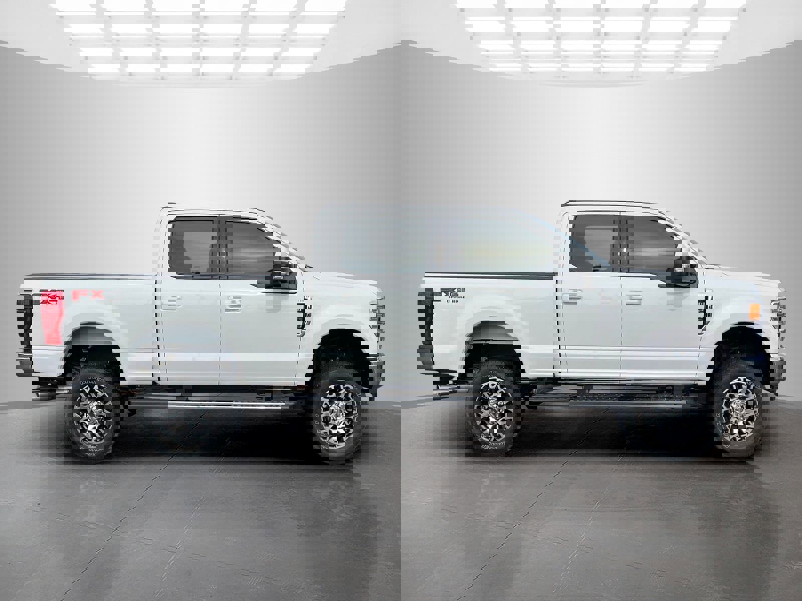 Used 2021 Ford F250 Lariat w/ Lariat Value Package image 3