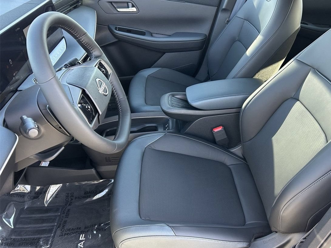 New 2026 Nissan Leaf SV+ w/ Illuminated Package FWD image 25