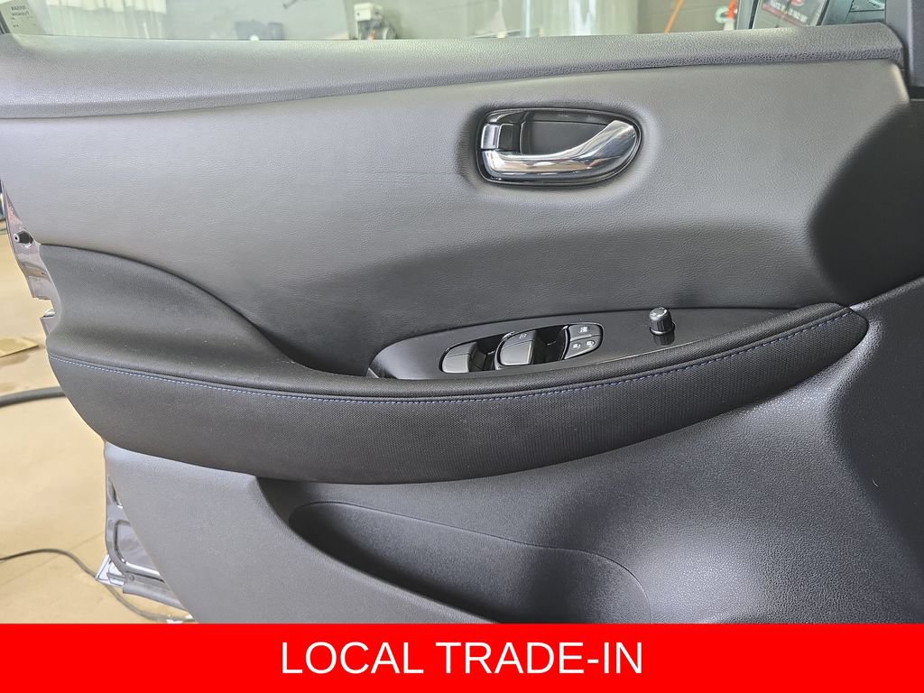 Used 2022 Nissan Leaf SV w/ SV Technology Package FWD image 27