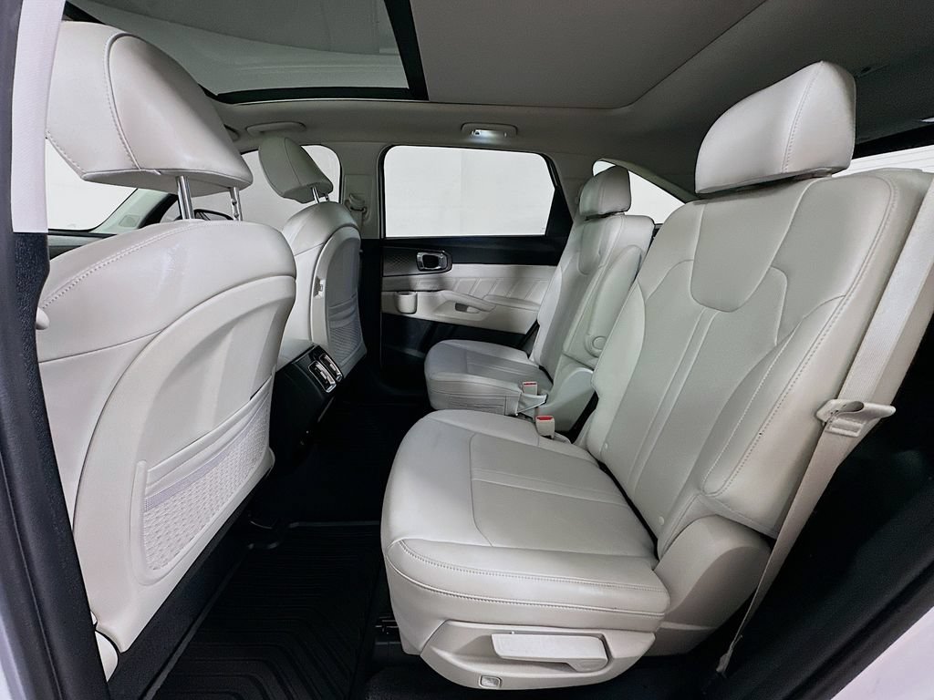 Used 2023 Kia Sorento SX FWD image 17