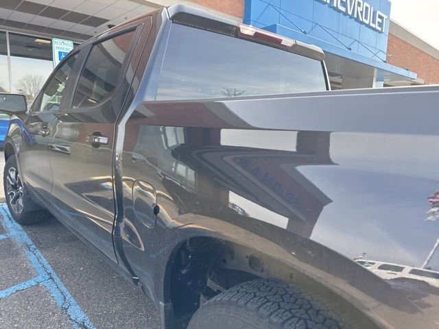 Used 2023 Chevrolet Silverado 1500 LT AWD/4WD image 16