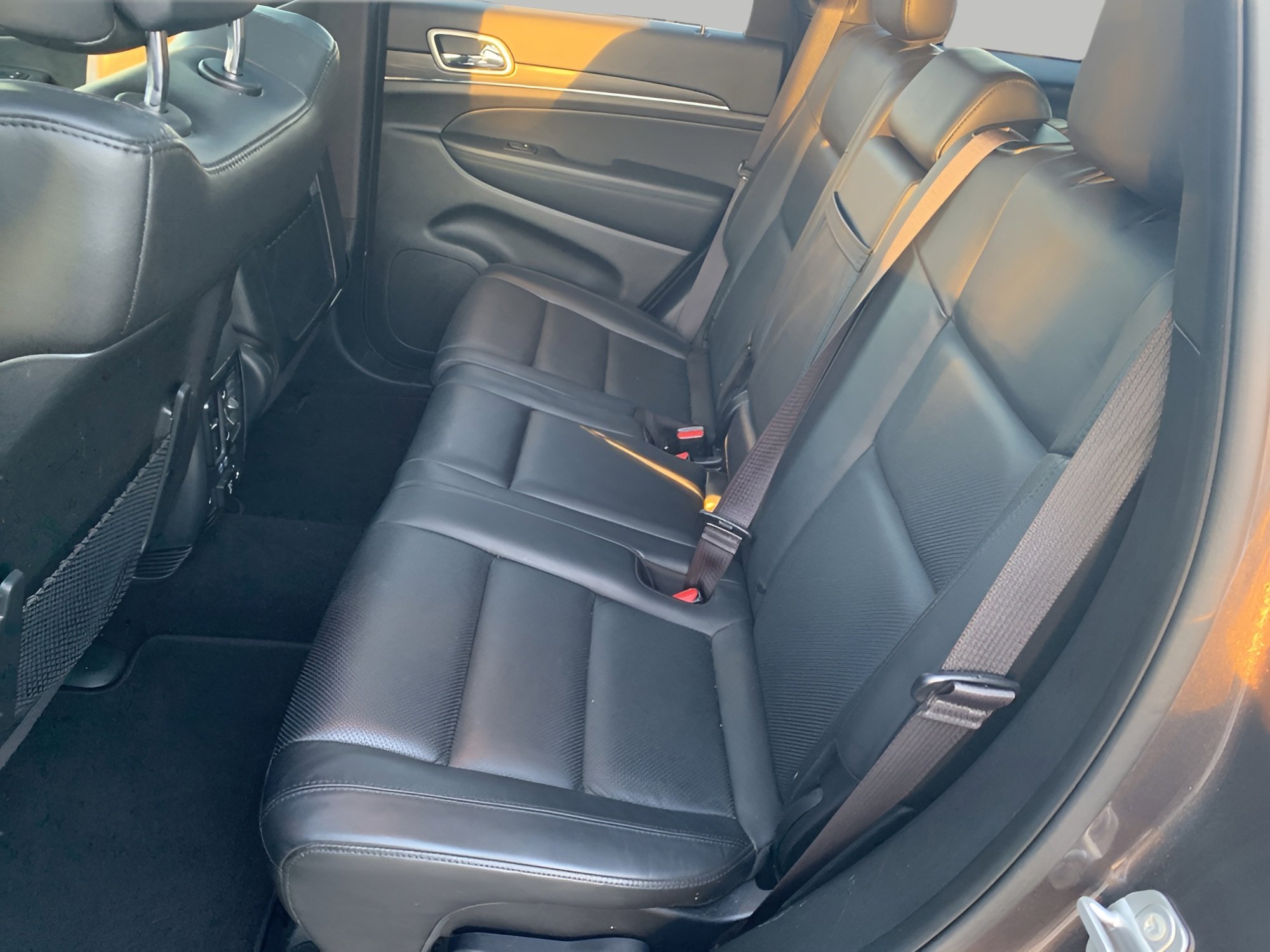 Used 2021 Jeep Grand Cherokee Limited w/ Luxury Group II image 21