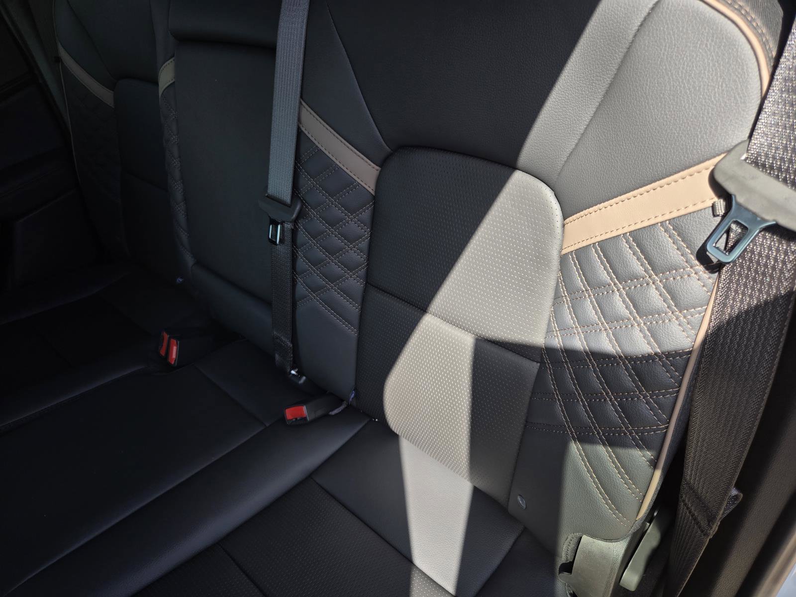 New 2026 GMC Canyon Denali AWD/4WD image 5