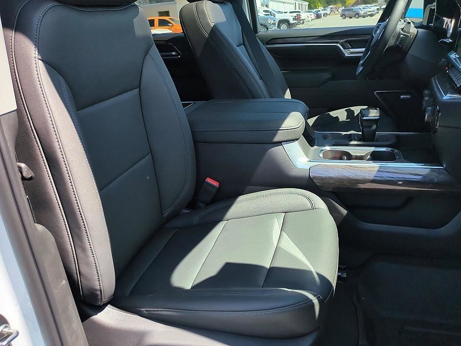 New 2026 Chevrolet Silverado 1500 LTZ w/ LTZ Premium Package AWD/4WD image 40